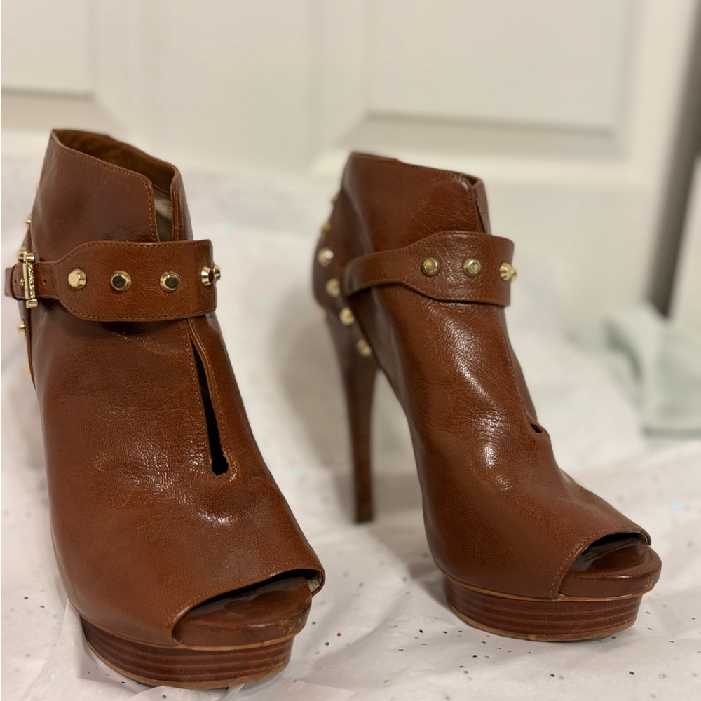 Michael Kors size 8m heels - Picture 4 of 7